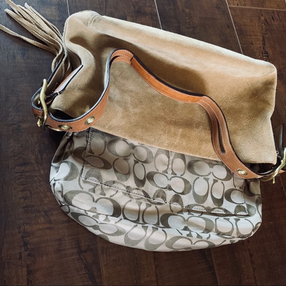 COACH suede hobo Taupe / tan purse w/tassel - Picture 8 of 13